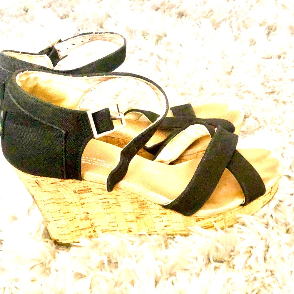 Toms black cork sandal wedges
